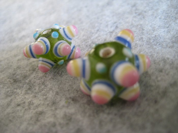 Lampwork Bead, Green, 15mm, 1 pair