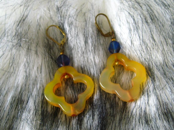 Minimalist Clover ~ Earrings