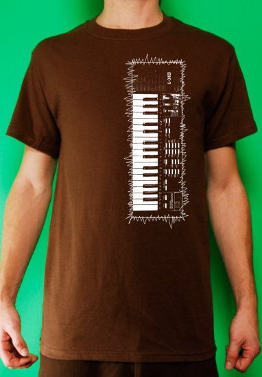 Casio sk-1 sampling synth keyboard analog retro vintage Mens Brown t-shirt
