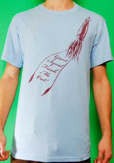 Giant Squid Freak me out Mens Light Blue T-shirt