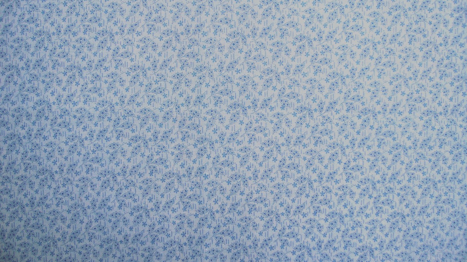 F8 Tonal Blue Dotted Tiny 3 Leaf Flowers Calico Cotton Fabric Fat Eighth F8th