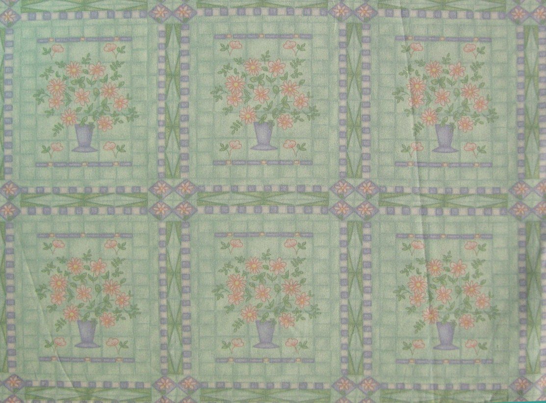 1 metre 4" Daisy Flower Bouquet Blocks on Green Fabric Bolt End