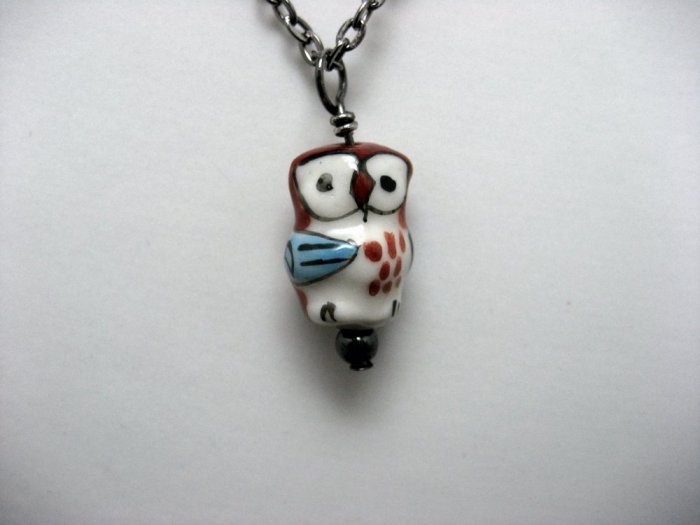 A Shy Owl Pendant Necklace