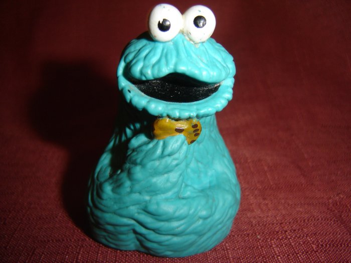 Vintage Jim Henson Sesame Street Cookie Monster Finger Puppet PVC