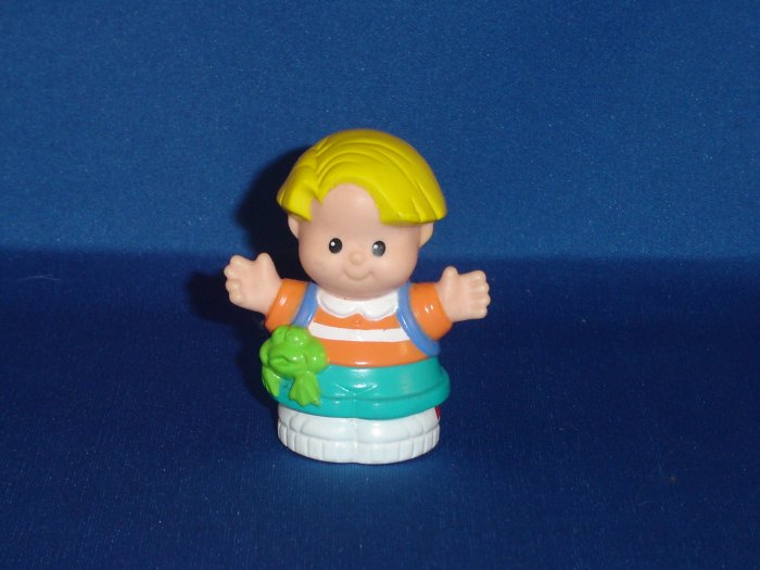 1997 Fisher Price Little People Boy Eddie W/ Back Pack Newer FP LP