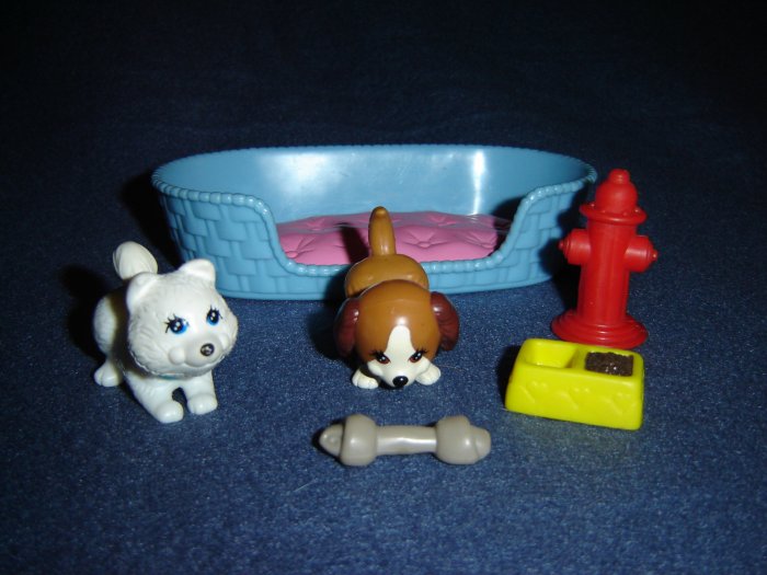 Vintage 1992 Littlest Pet Shop Kenner Playful Puppies Bed Food Dish Bone and Red Fire Hydrant