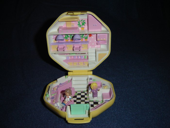 Vintage 1990 Polly Pockets Hairdressing Salon in A Yellow Compact With Hairdresser Complete