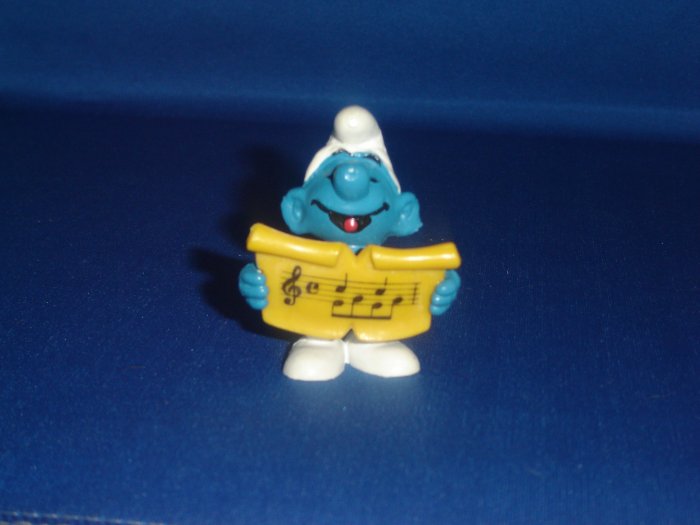 Vintage 1978 Singer Smurf 20038 Singing With Yellow Music Sheet By Schleich PVC