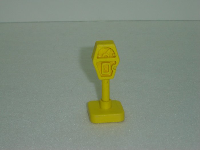 Vintage Fisher Price Little People Play Family Main Street Yellow Parking Meter 2500 From 1986