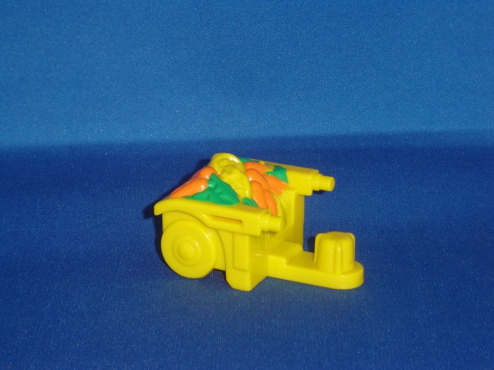 Fisher Price Little People Yellow Cart Wagon For Barn and Garden Sets Newer FP LP