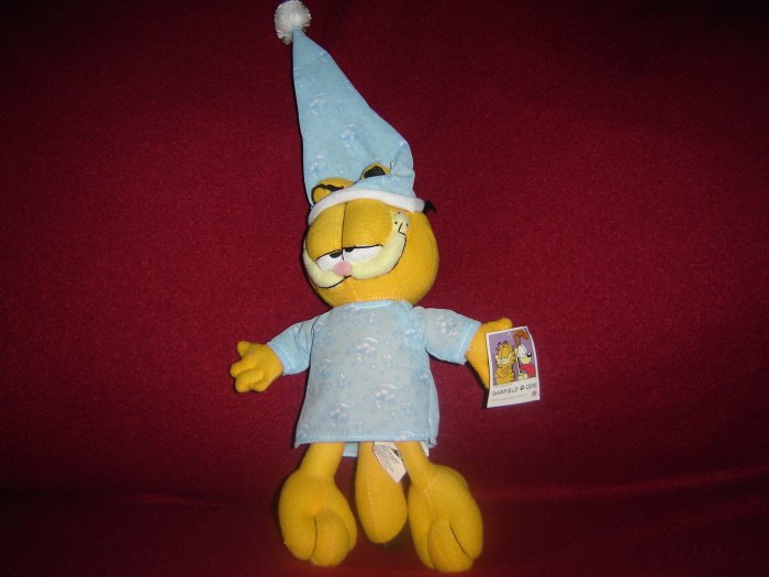 New Plush Sleepy Garfield Ready For Bed In PJ Pajamas W Moons Stars Night Cap By Namco