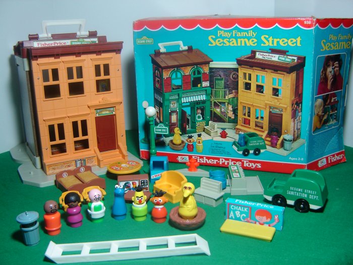 Vintage Fisher Price Little People 938 Play Family Sesame Street House Complete W Accessories Box