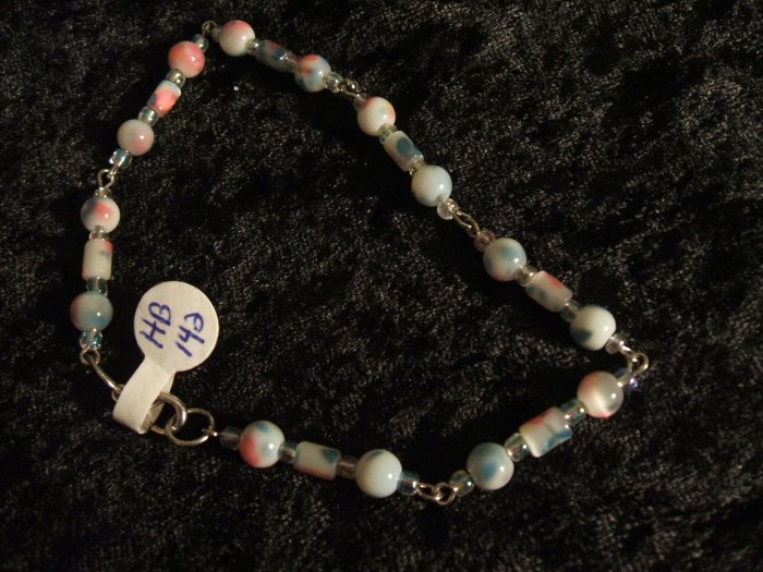 Flower beaded bracelet