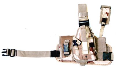 Desert drop leg holster + 2 pouches