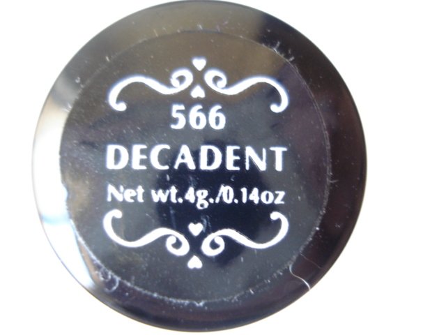 NYX Round Lipstick: Decadent