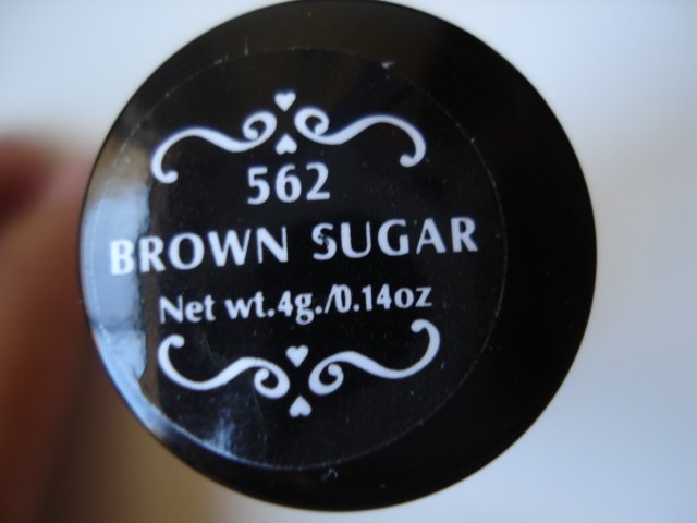 NYX Round Lipstick: Brown Sugar