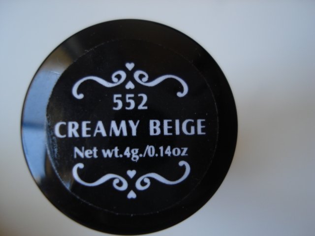 NYX Round Lipstick: Creamy Beige