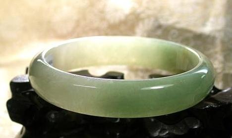China real Hetian jade bracelet quality A
