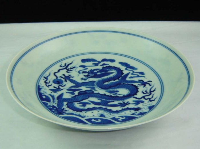 China Qing Dynasty Yongzheng time blue dragon china dish
