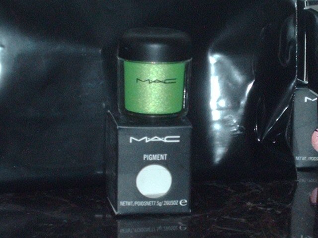 MAC Cosmetics Kelly Green Pigment 1/4 tsp Sample Jar