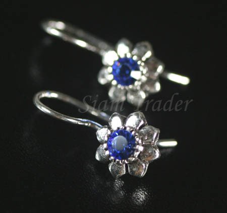 Sterling Silver flower Earrings w/ Swarovski Sapphire Crystal YSS51