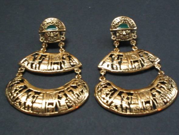 Very nice and gorgeous18karat gold coated TUMI EARRINGS