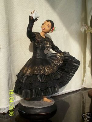 marinera peruvian tipical doll ceramic in cold tecnique