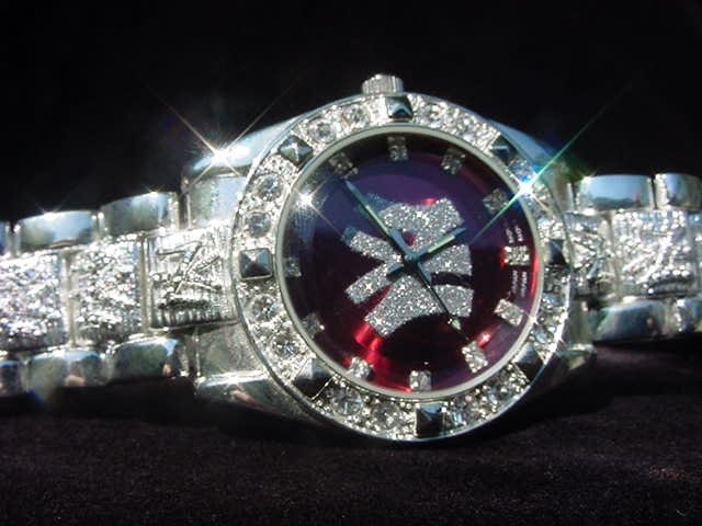 Paved NEW YORK - red background Watch
