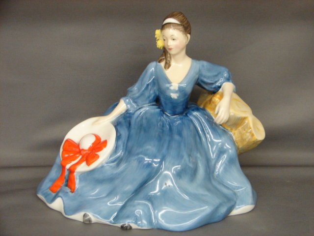 Royal Doulton HN2429 Elyse Lady Figurine