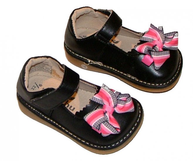 Mooshu Trainers Squeeker Shoe Sz 3 Baby shoes kids shoes
