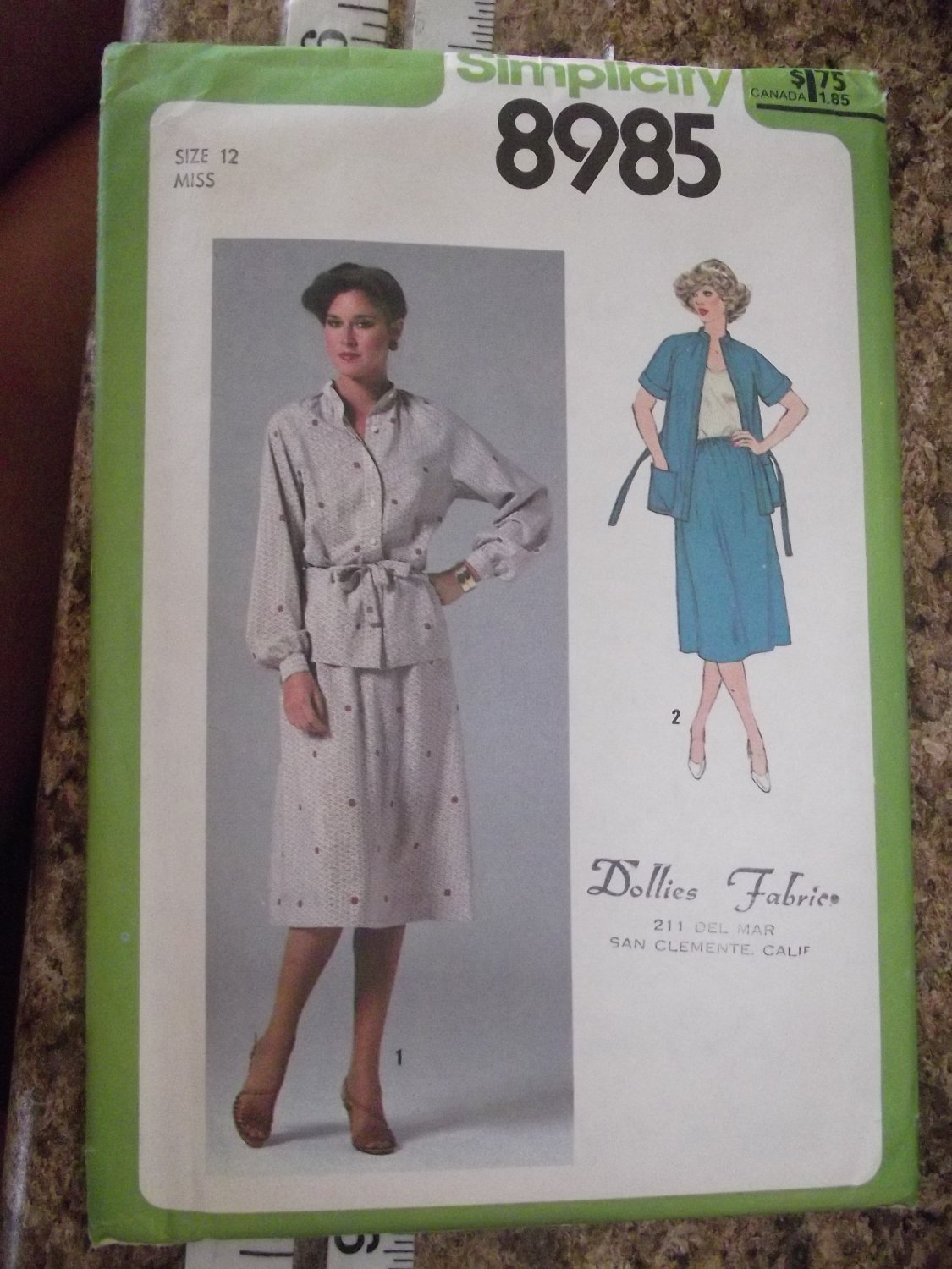 Vintage Simplicity pattern 8985 sz 12 from 1979 Uncut