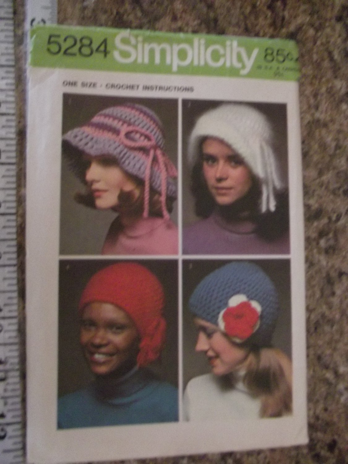 Simplicity Pattern 5284 Crochet Hats 1972
