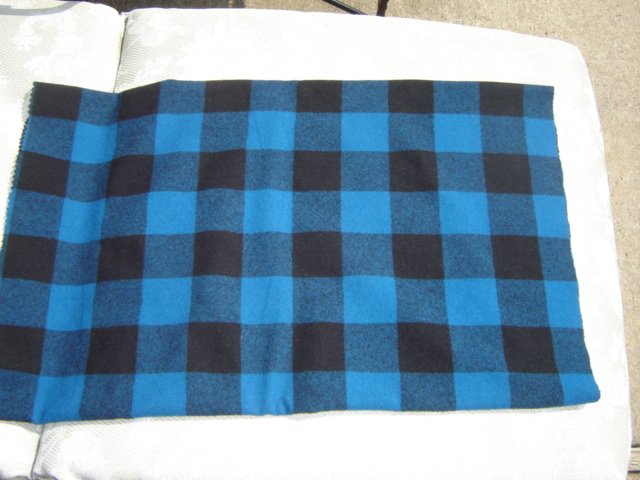 Pendleton black and navy rug hooking wool - Skip To My Ewe