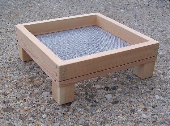 Cedar Ground Platform Bird Feeder - medium