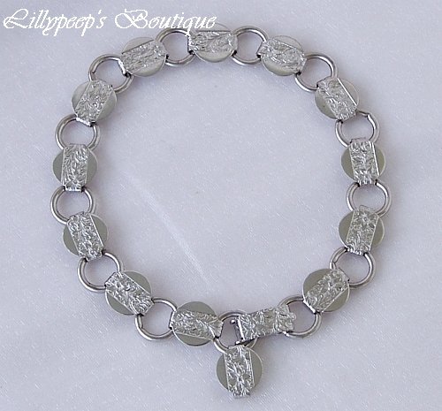 Sarah Coventry Vintage 1975 "Young and Gay" Silvertone Link Bracelet MINT Condition