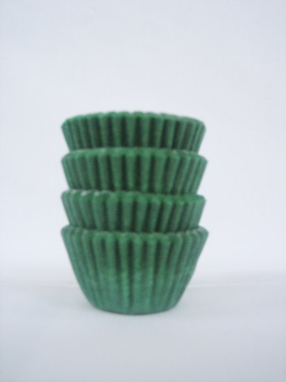200pcs Mini Paper Cake Cup Green