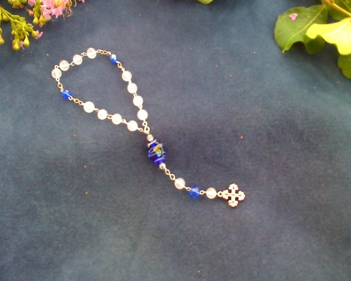 Blue and white chaplet
