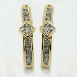 QUARTER CARAT WHITE DIAMOND EARRINGS