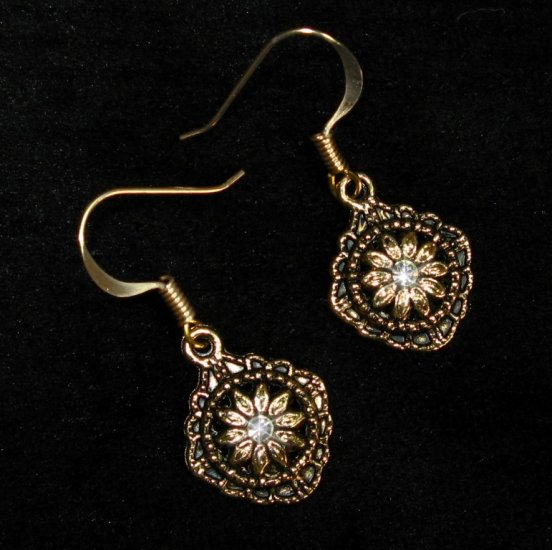 Vintage Swarovski Crystal & Gold Daisy Flower Earrings