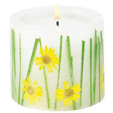 Darling Daisies Candle