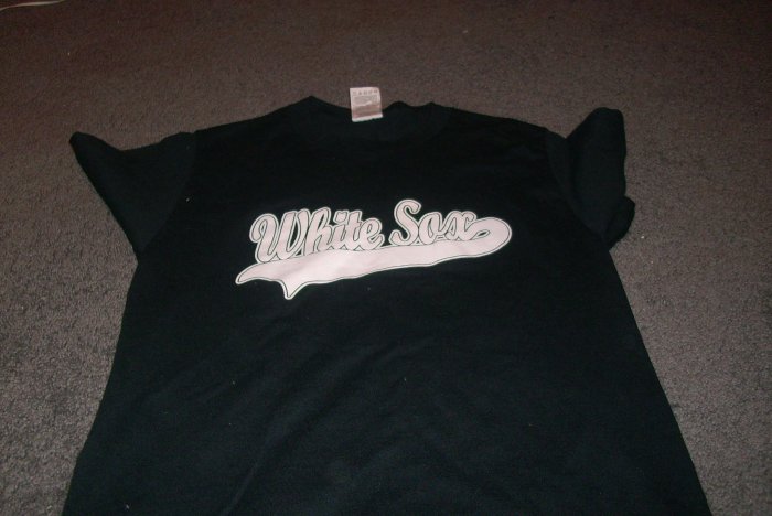 Mens/Boys White Sox Tee Shirt size small