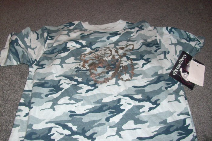 Girls Camo Tee-Shirts w/Tiger imprint NWT