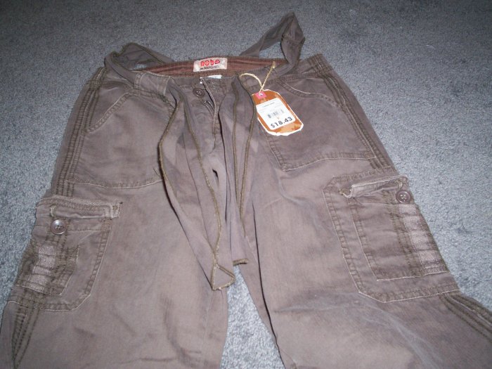 Juniors No Boundries Brown Cargo Pants size 9