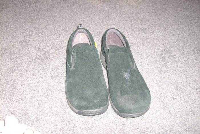 Girls Black Leather Smart Fit slip on shoes size 4