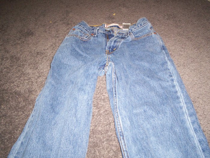 Boy's Levi's 550 size 12 slim