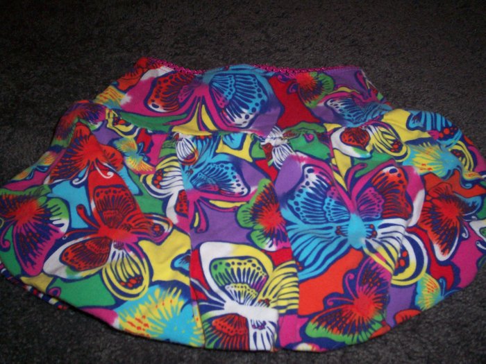 The Childrens Palace stretch skirt/shorts size 24M