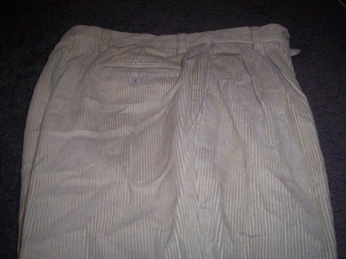 Mens 30 x 32 Khaki Corduroy Slacks