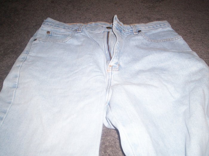 Women's Eddie Bauer Blue Jeans SIze 14