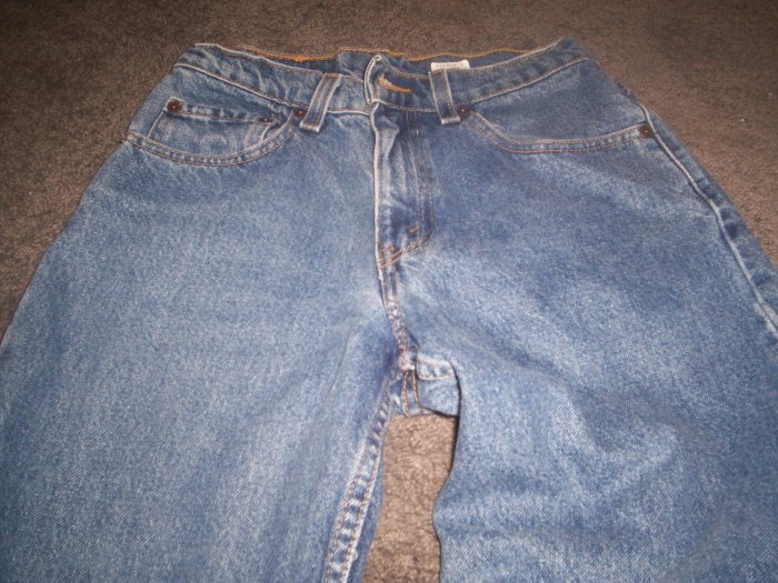 Boy's Levi's 550 size L27 w30 Student