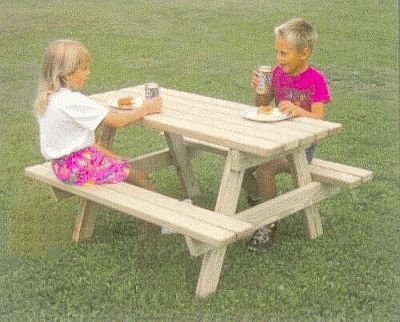 Childs Picknic table